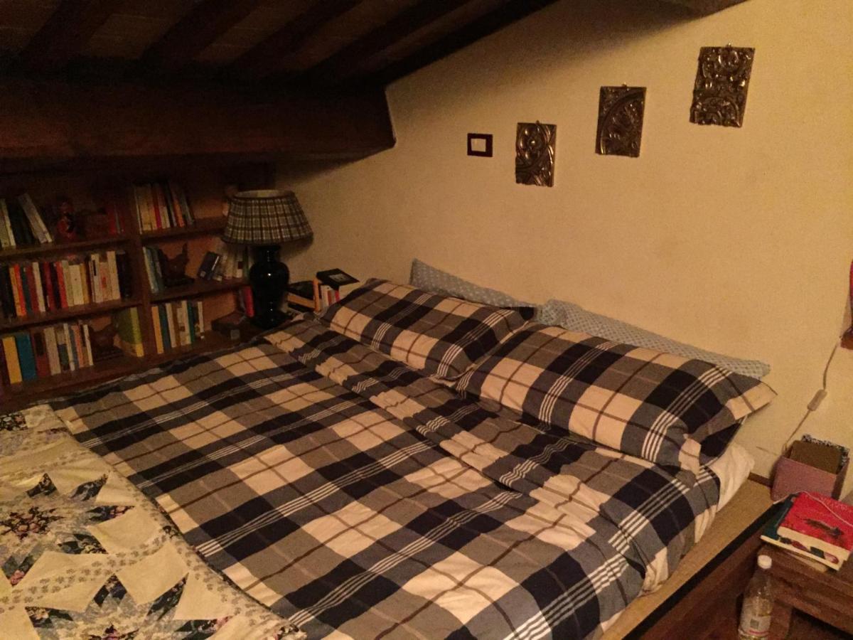Castello Di Urbech Apartment Пратовекио Екстериор снимка