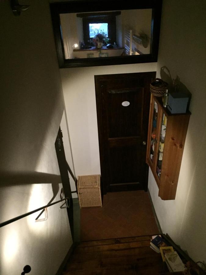 Castello Di Urbech Apartment Пратовекио Екстериор снимка