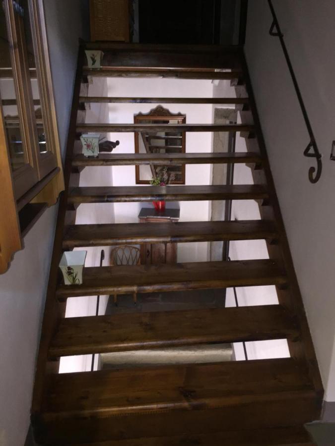Castello Di Urbech Apartment Пратовекио Екстериор снимка