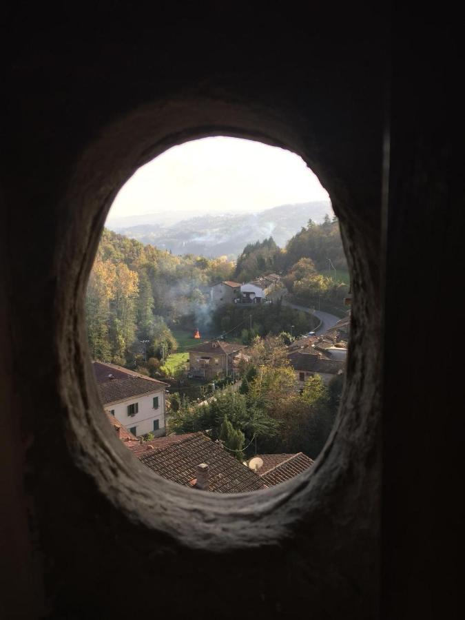Castello Di Urbech Apartment Пратовекио Екстериор снимка