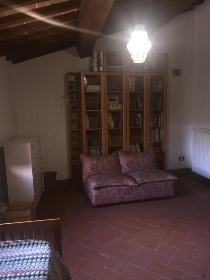 Castello Di Urbech Apartment Пратовекио Екстериор снимка