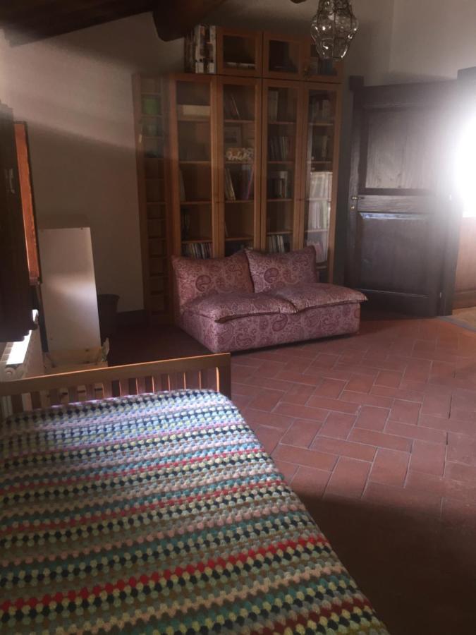 Castello Di Urbech Apartment Пратовекио Екстериор снимка